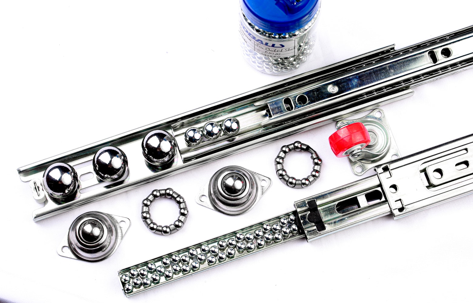 Real shot of steel balls 32